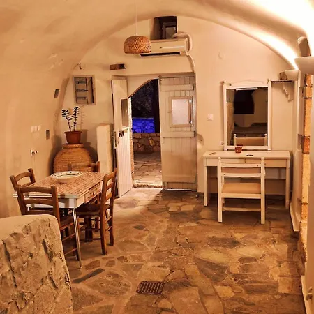 Casa Sul Milopotamos (Kythira)